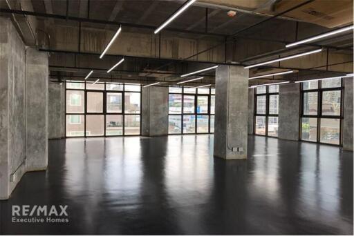 Newly Renovated Loft-Style Office Space with Unblocked Views