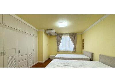 Renovated 2 Bed Condo for Rent at Prestige 49