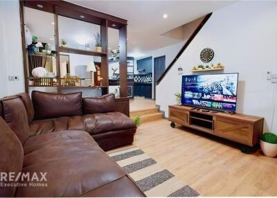 Spacious 4 Bedroom Townhouse for Rent in Thonglor