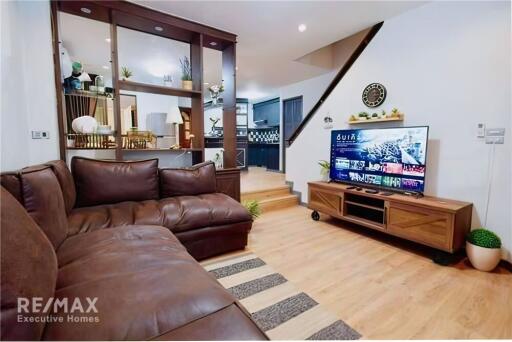 Spacious 4 Bedroom Townhouse for Rent in Thonglor