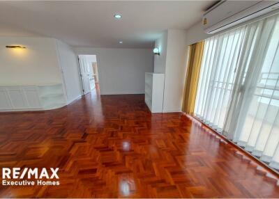 3 bed 3 baht for rent BTS Phrompong @ regent on the park 3