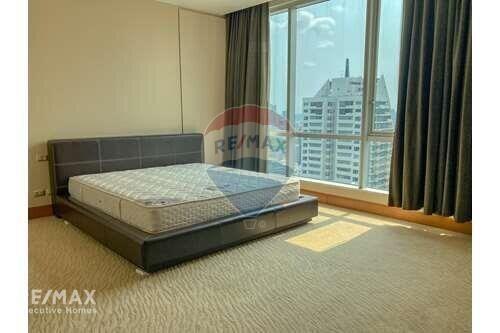 3 Bed Condo for Rent on Sathon Road in Saint Louis BTS Area