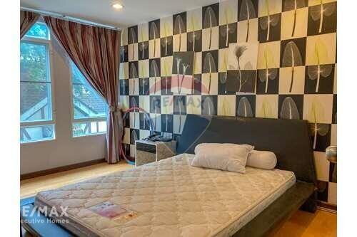 1 Bed Condo for Sale at The Amethyst Sukhumvit 39 - BTS Phrom Phong (16 Mins Walk)