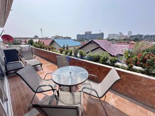 2 Bedrooms Condo in Panchalae Jomtien C011533