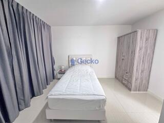 3 Bedrooms Condo in Panchalae Jomtien C011532