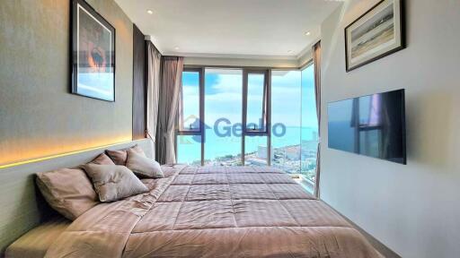 2 Bedrooms Condo in The Riviera Ocean Drive Jomtien C011530