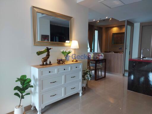 2 Bedrooms Condo in The Riviera Ocean Drive Jomtien C011530