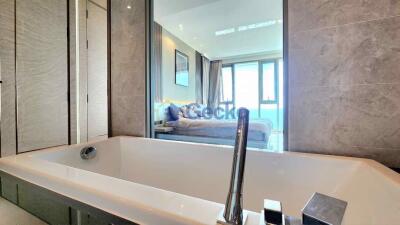 2 Bedrooms Condo in The Riviera Ocean Drive Jomtien C011530