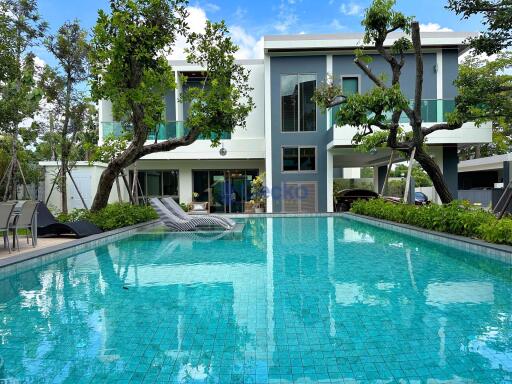 6 Bedrooms House in 98 Lake Ville Mabprachan East Pattaya H011529