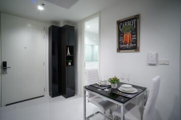 Condo for Rent at Nara 9