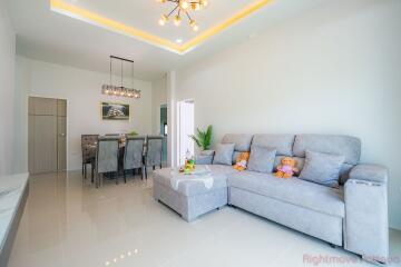 3 Bed House For Sale In East Pattaya - Not In A Village