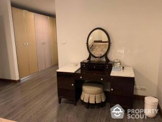 3-BR Condo at The Crest Ruamrudee near BTS Phloen Chit