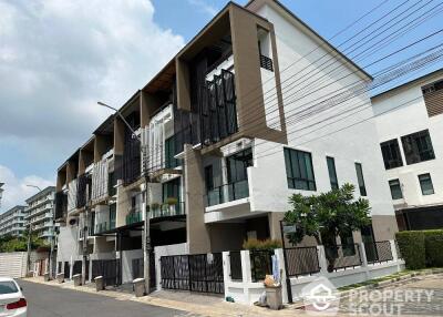 3-BR Townhouse at Bless Town Sukhumvit 50 near BTS On Nut