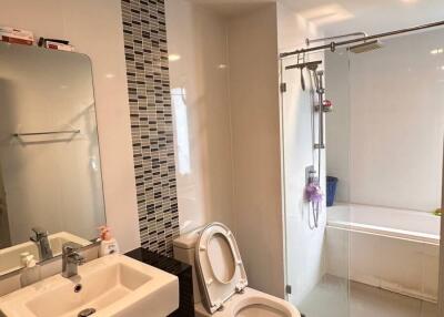 2-BR Condo at Mirage Sukhumvit 27 near BTS Asok