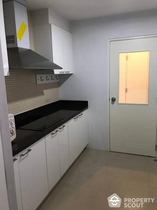 2-BR Condo at Baan Siri 24 near BTS Phrom Phong