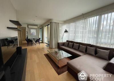 2-BR Condo at O2 Hip Condominium near BTS Phloen Chit