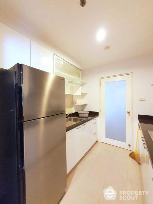 2-BR Condo at Baan Siri 24 near BTS Phrom Phong (ID 415332)