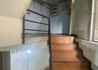 10-BR Apt. near BTS Krung Thon Buri