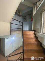 10-BR Apt. near BTS Krung Thon Buri