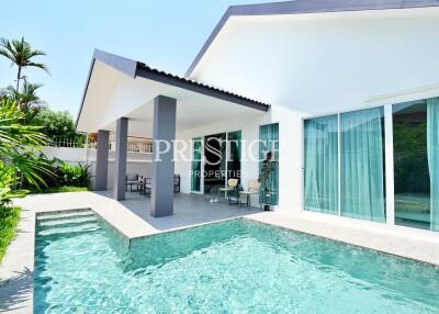 Eakmongkol Village 2 – 4 bed 5 bath in Jomtien PP10455