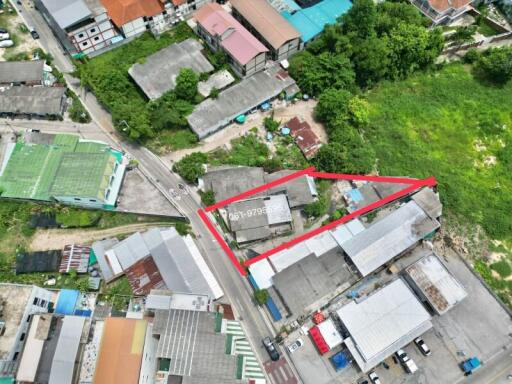 Aerial view of property outlining potential real estate parcel for sale
