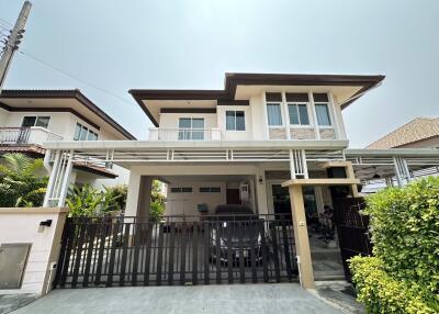 House for Rent At The Oriental Regent 3