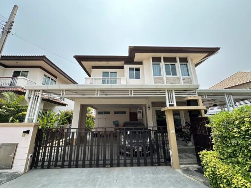 House for Rent At The Oriental Regent 3