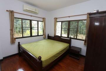 Single-storey, 3 bed house to rent at San Sai Siri