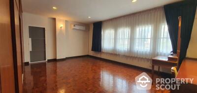 3-BR Apt. near BTS Phloen Chit