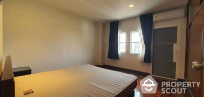 3-BR Apt. near BTS Phloen Chit