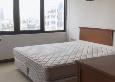 2-BR Condo at The Waterford Park Sukhumvit 53 Condominium near BTS Thong Lor