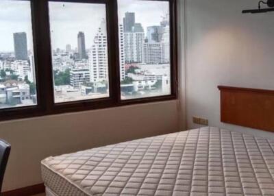 2-BR Condo at The Waterford Park Sukhumvit 53 Condominium near BTS Thong Lor