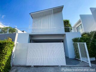 4-Bedroom Pool Villa in Wallaya Nest, Pasak 8 Cherngtalay - For Sale from Private Owner