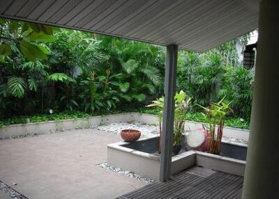Spacious 3 Bedroom House For Rent in Sathorn