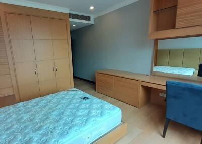 The Park Chidlom  3 Bedroom For Rent in Soi Somkid