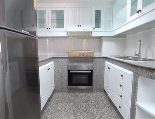 JSK Mansion  3 Bedroom House For Rent in Thong Lo