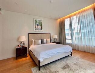 Sindhorn Residence  2 Bed Condo For Rent