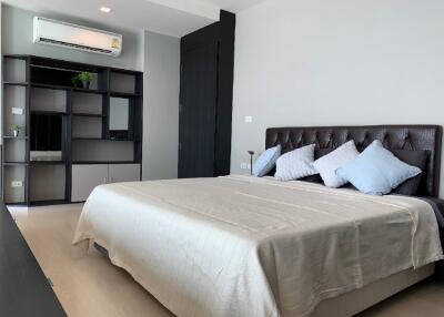 Rhythm Sukhumvit 44/1 | 1 Bed Duplex Condo For Rent in Phra Khanong