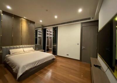 Q Sukhumvit | 3 Bedroom Luxury Condo in Nana