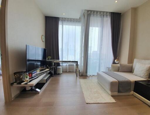 The Esse Asoke  1 Bedroom Condo in Asoke