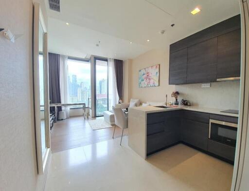 The Esse Asoke  1 Bedroom Condo in Asoke