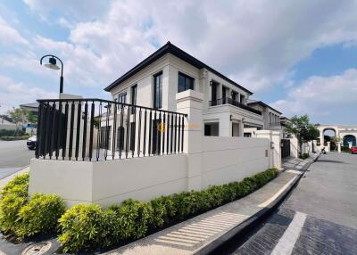 4 bedroom House in Arcade by Patta East Pattaya