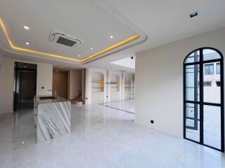 4 bedroom House in Arcade by Patta East Pattaya
