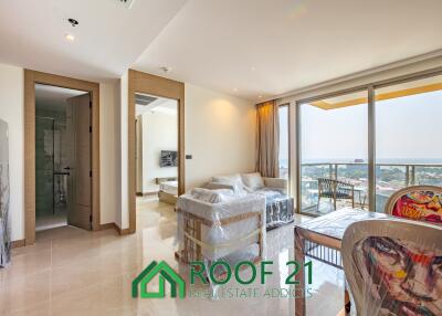Exclusivity of Rare 1-Bedroom Corner Units with Spectacular Sea Views in Pattaya's Top Developments