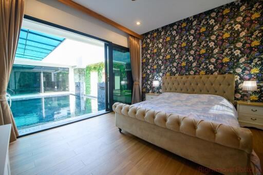 5 ห้องนอน บ้าน สำหรับขาย ใน พัทยาตะวันออก - Baan Mae Pool Villa 1