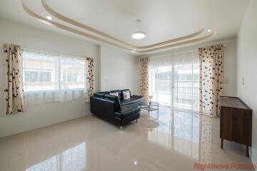 3 Bed House For Sale In East Pattaya - Manee Ville