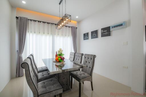 3 Bed House For Sale In East Pattaya - Rattanakorn Village 17