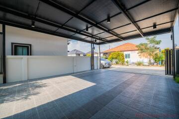 3 Bed House For Sale In East Pattaya - Rattanakorn Village 17