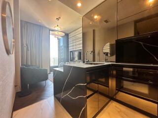 1-bedroom high-end condo for sale close to BTS Thonglor