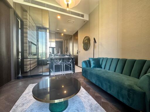 1-bedroom high-end condo for sale close to BTS Thonglor